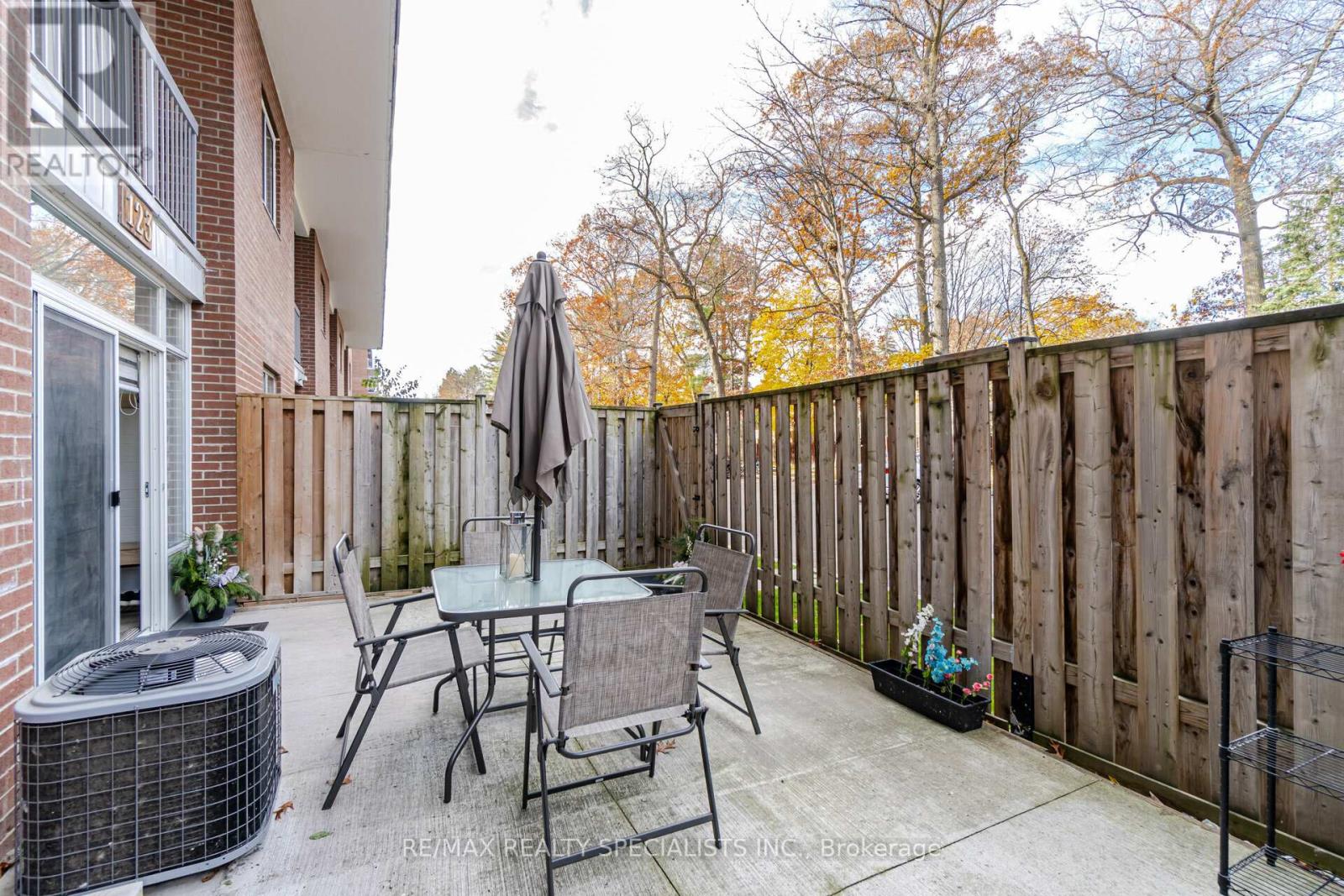 #123 -3025 THE CREDIT WOODLANDS DR N, #123