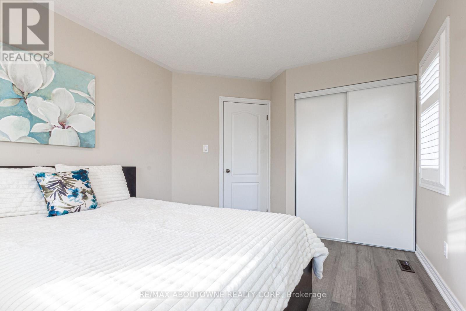 3119 HIGHBOURNE CRES