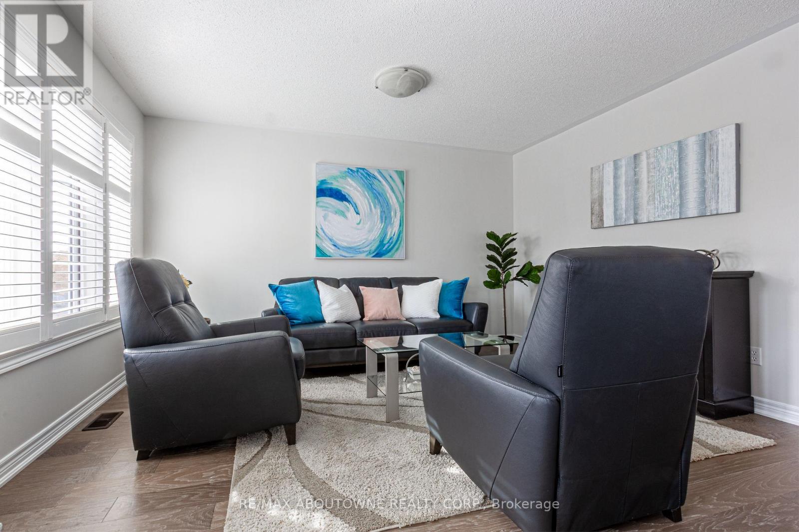 3119 HIGHBOURNE CRES