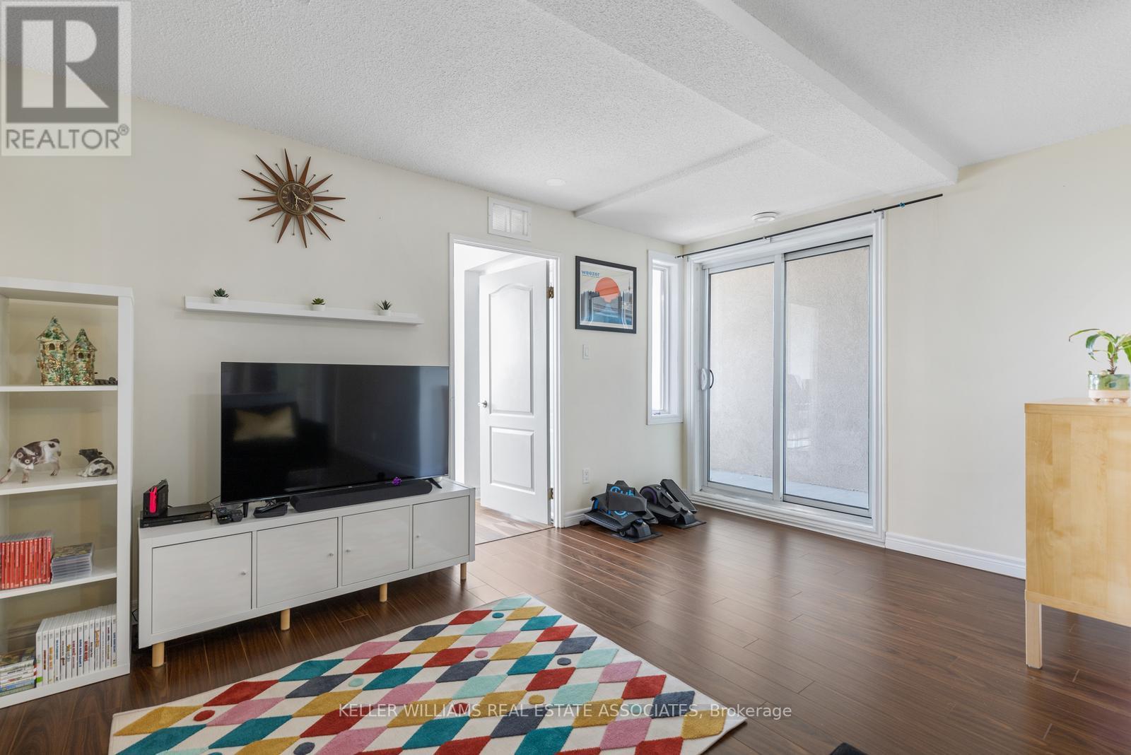 #612 -7405 GOREWAY DR