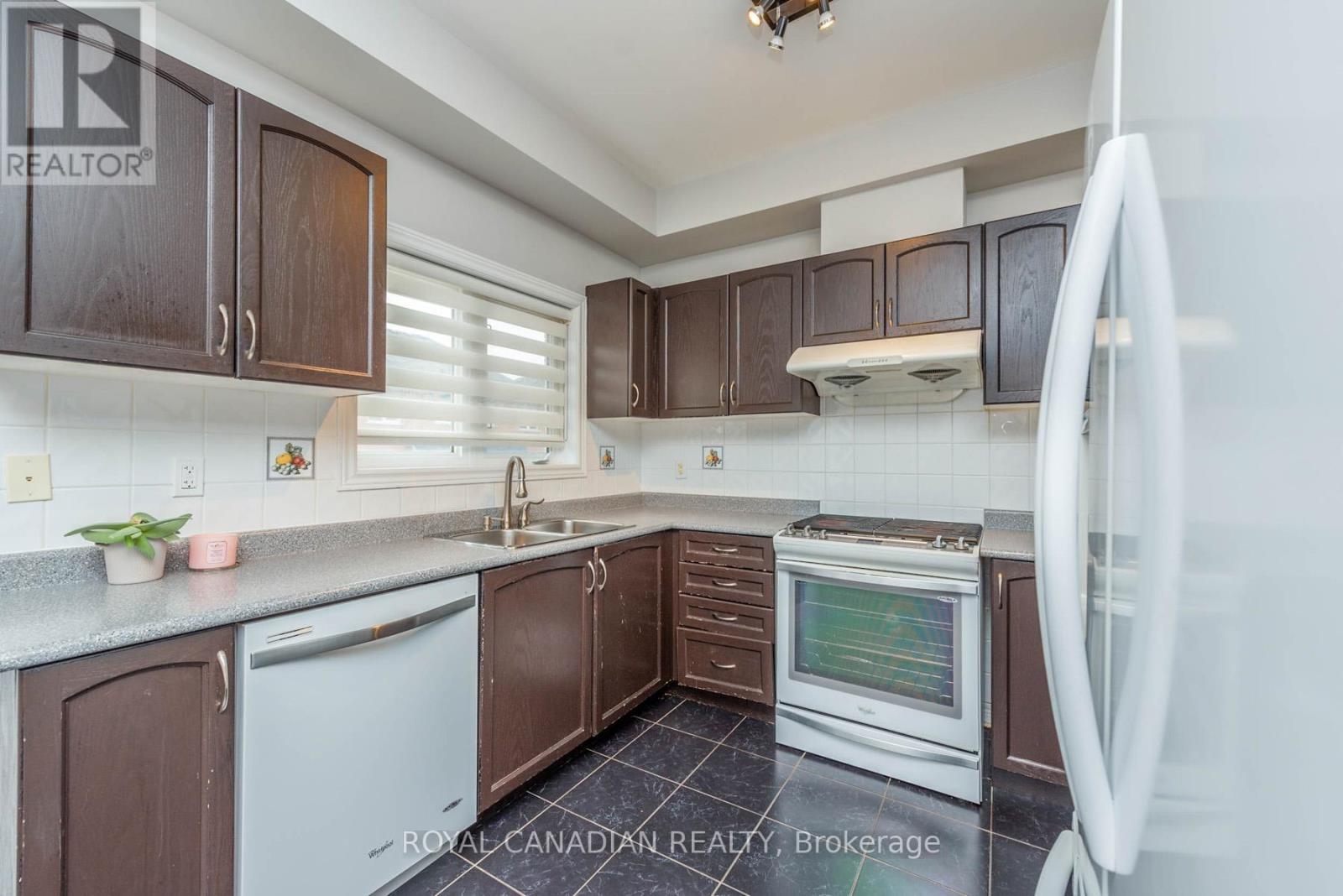96 CLEARFIELD DR