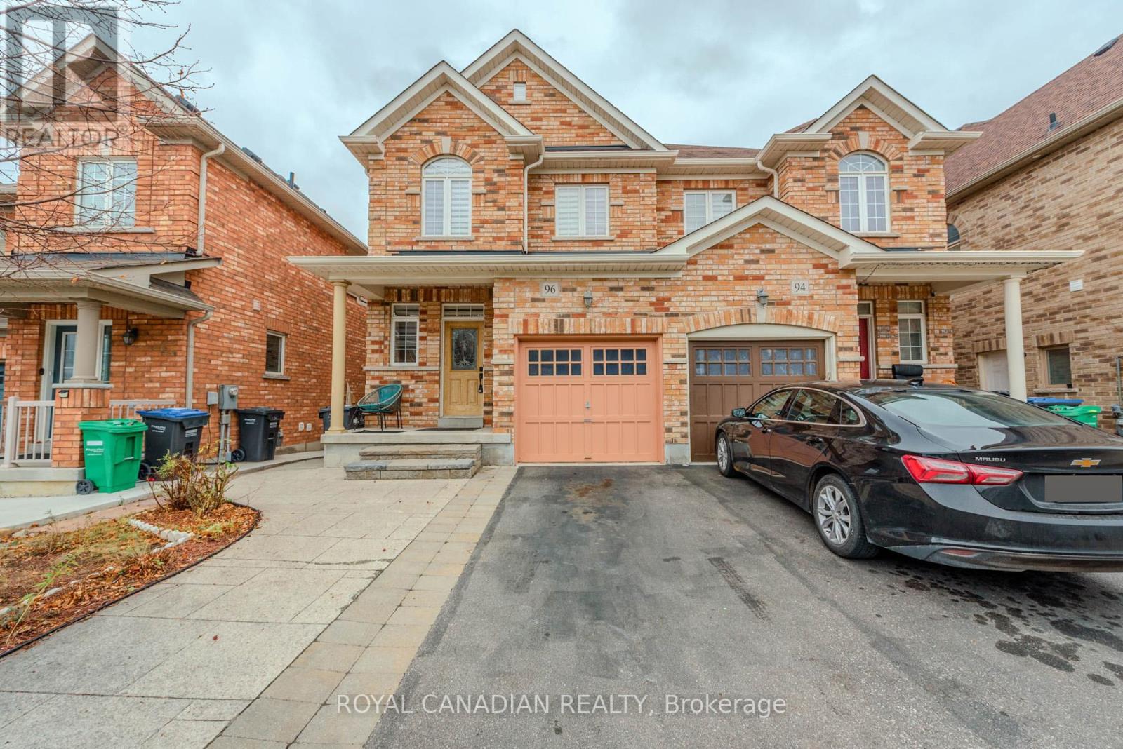 96 CLEARFIELD DR