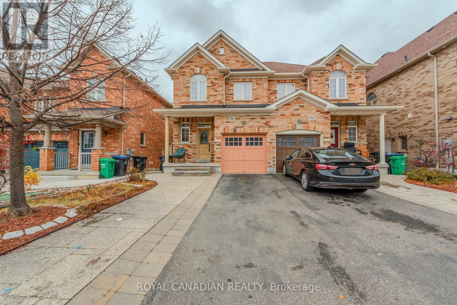 96 CLEARFIELD DR