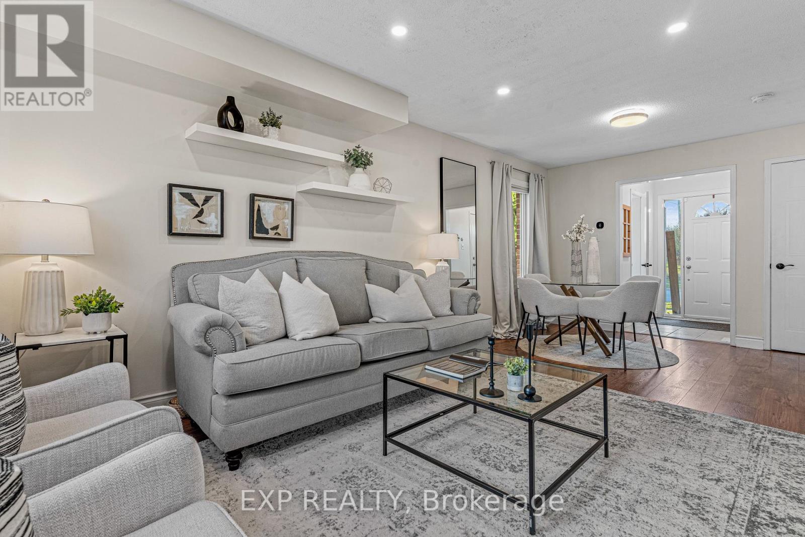 97 STEWART MACLAREN RD