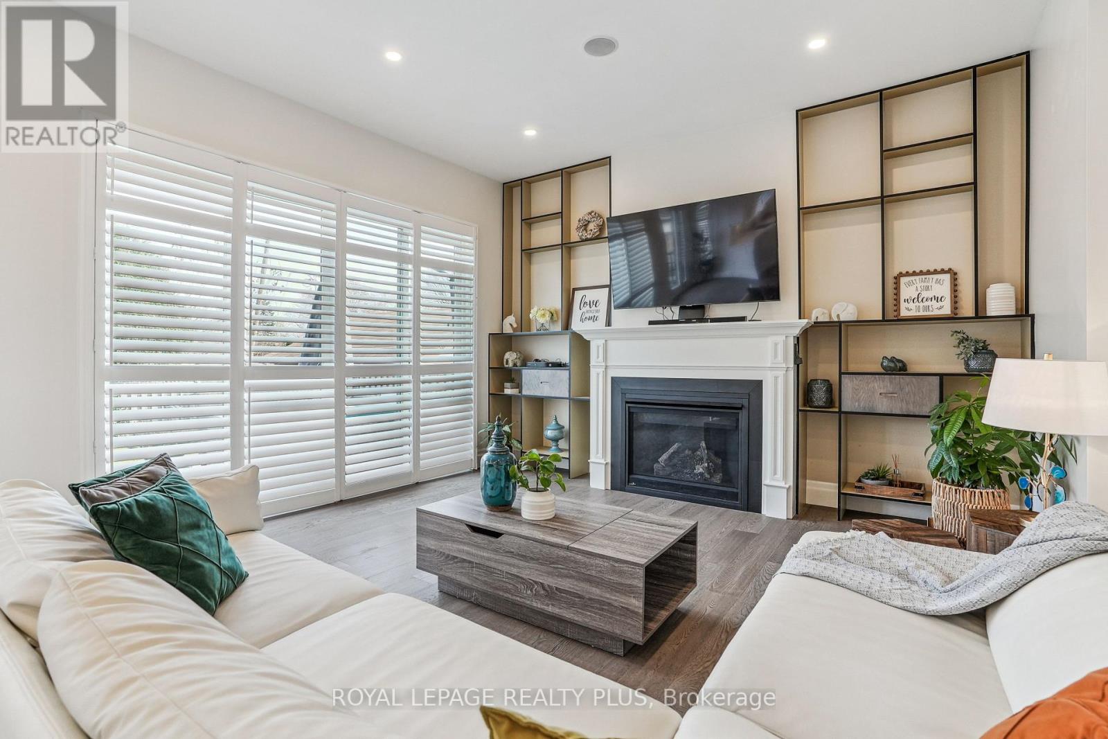 325 ASHBURY RD