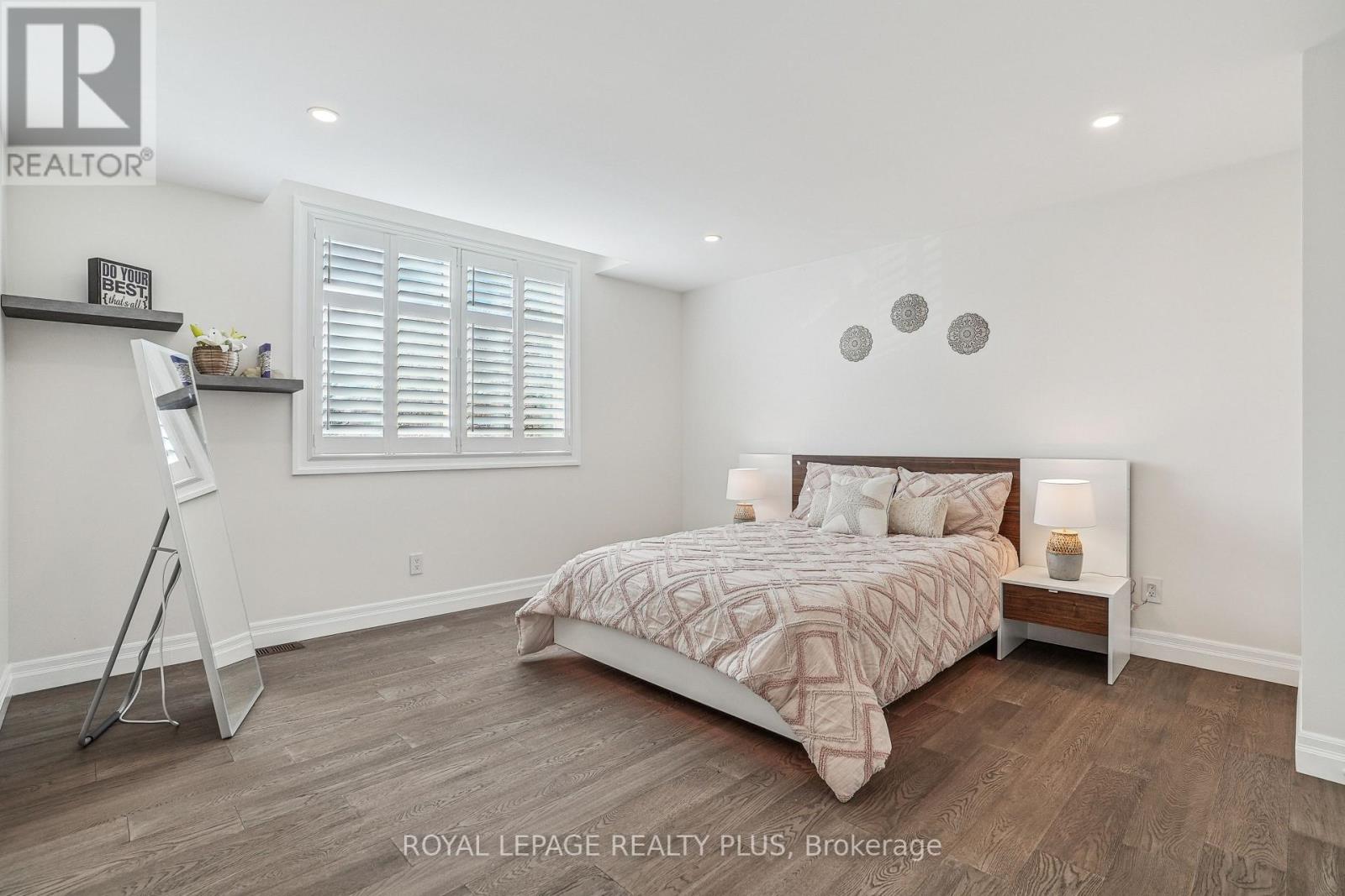 325 ASHBURY RD