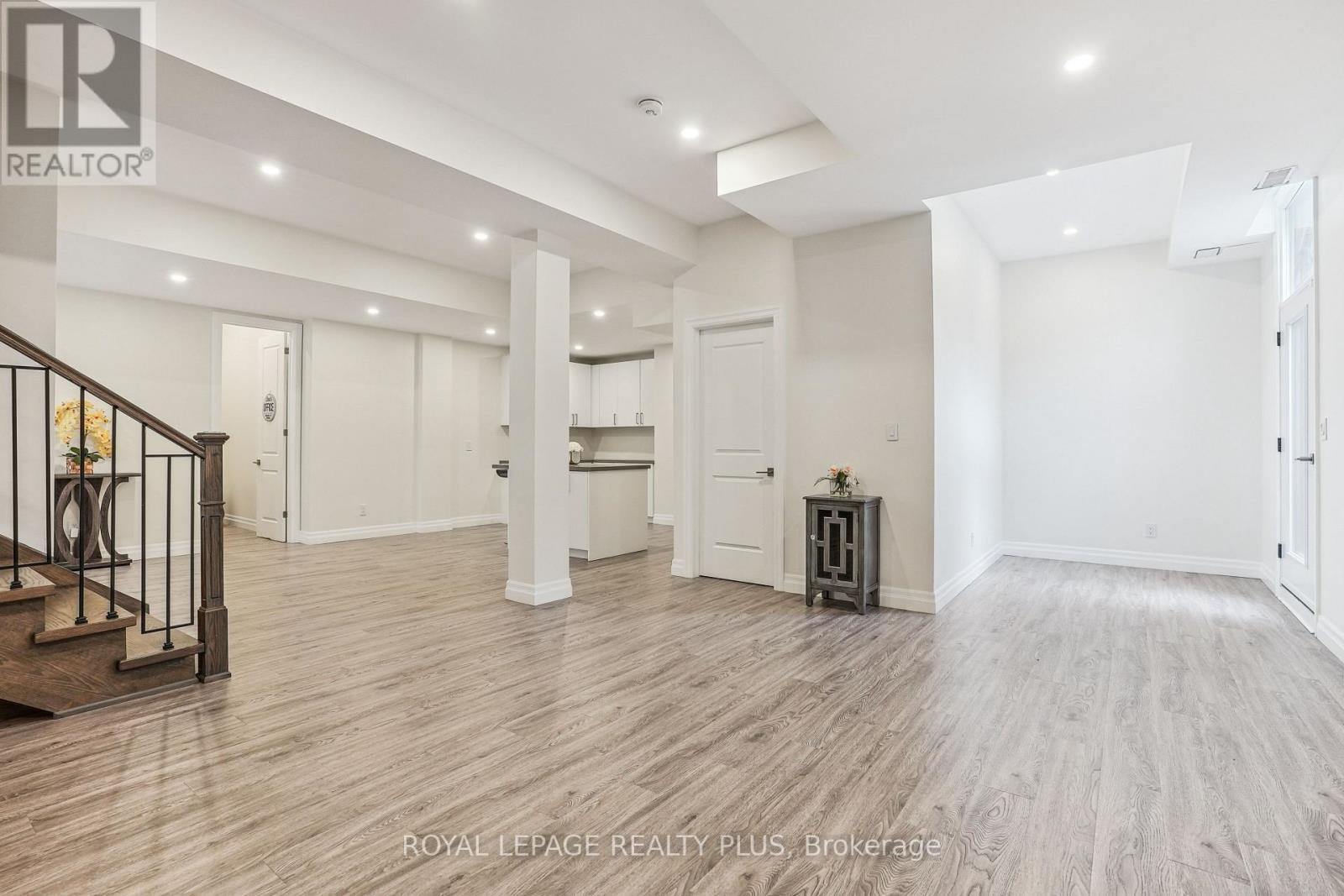 325 ASHBURY RD