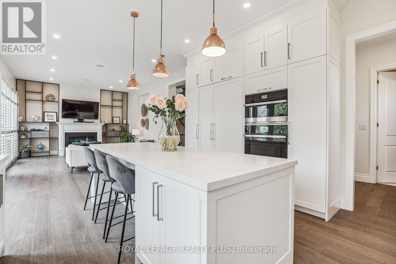 325 ASHBURY RD