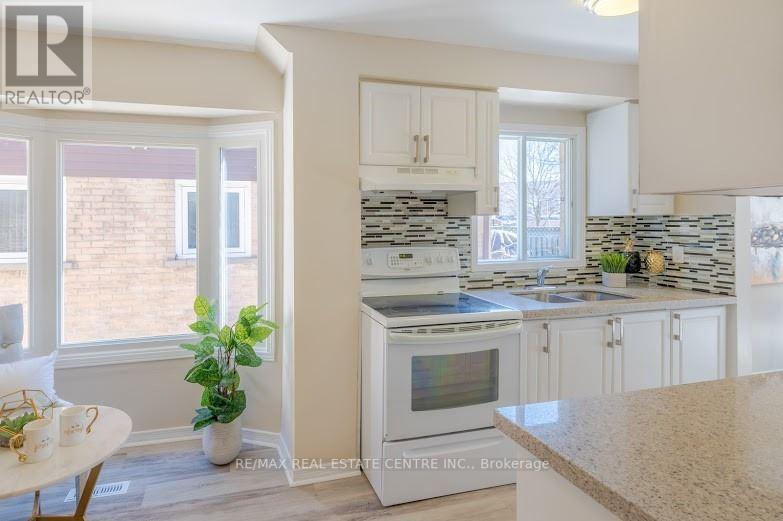 24 ELMSTEAD CRT