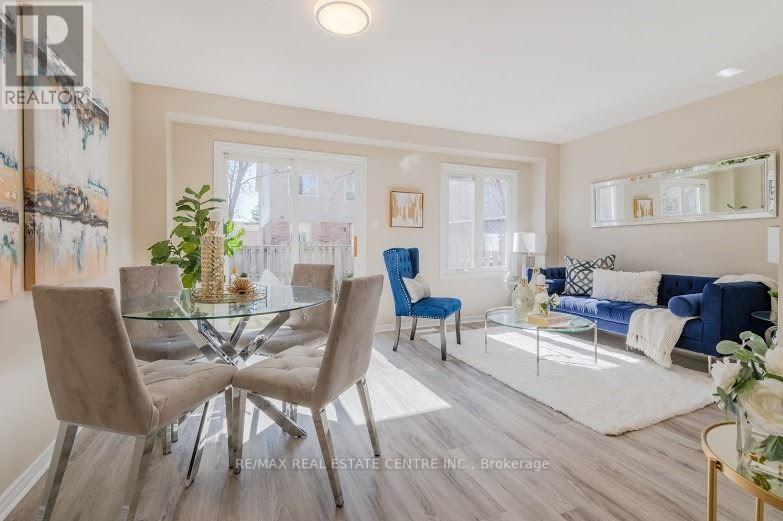 24 ELMSTEAD CRT