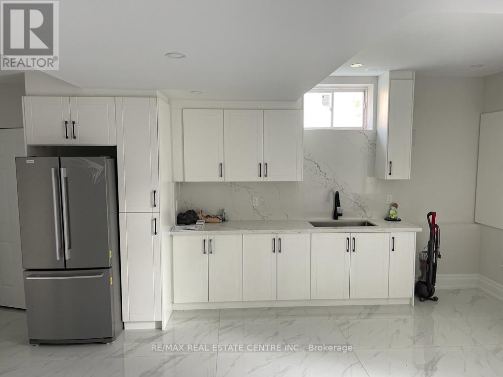 72 BELLADONNA(BASEMENT) CIRC