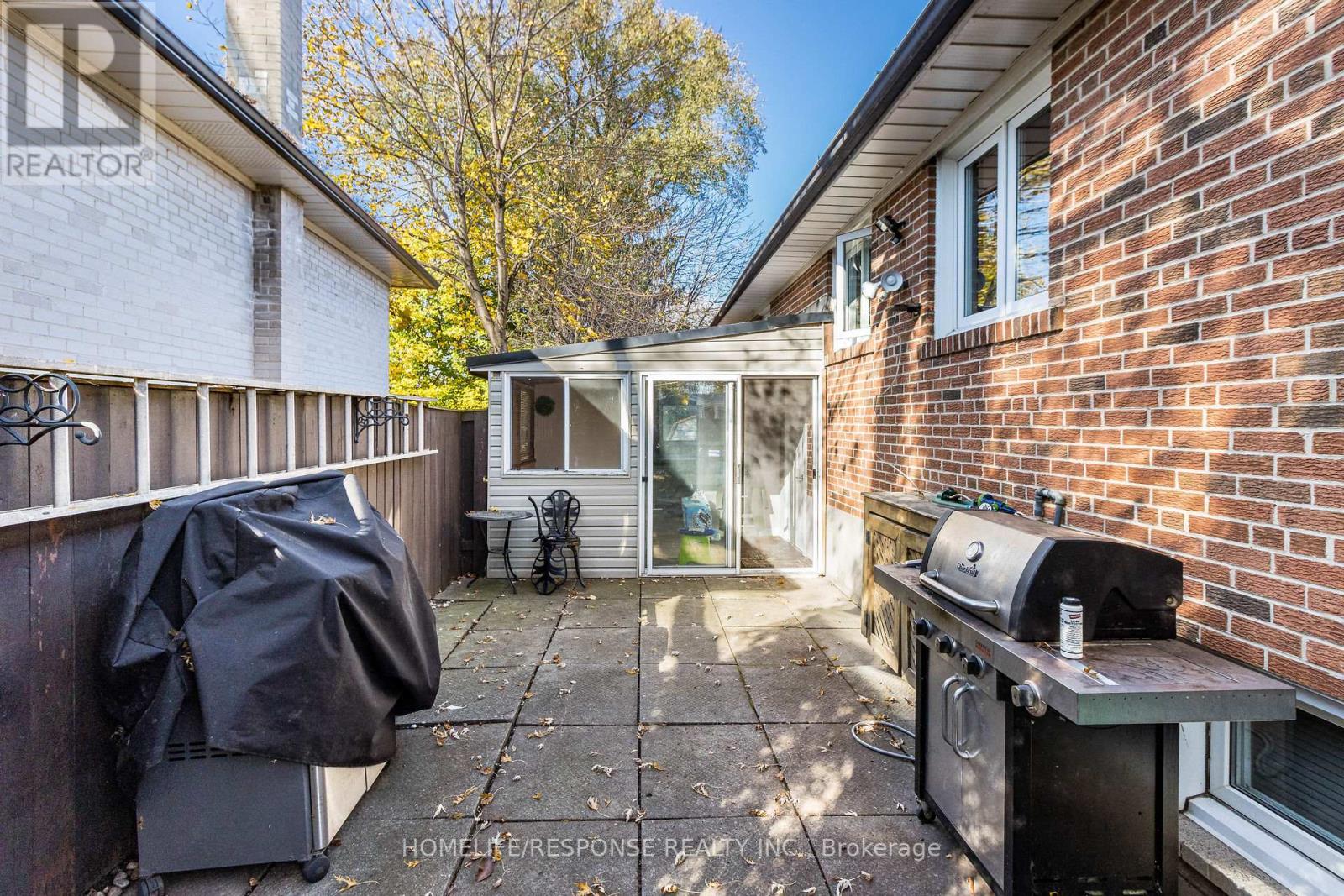 18 ARDSLEY ST