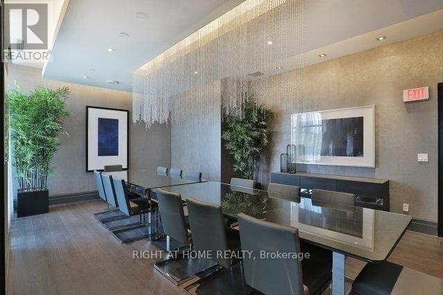 #203 -65 SPEERS RD, #203