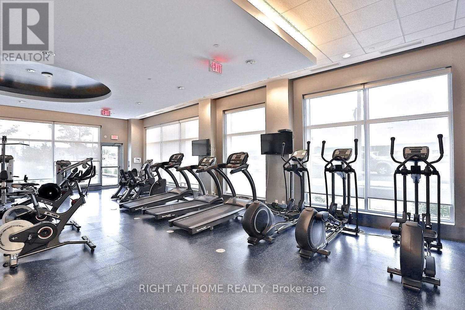 #203 -65 SPEERS RD, #203