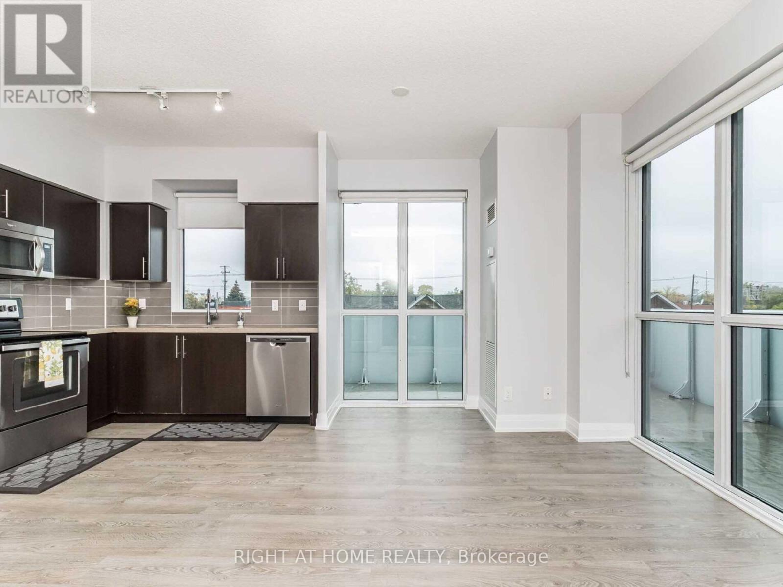#203 -65 SPEERS RD, #203