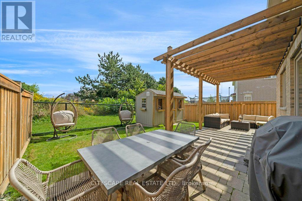 50 BROOKWATER CRES