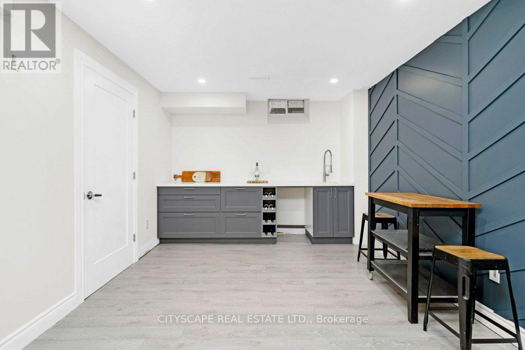 50 BROOKWATER CRES