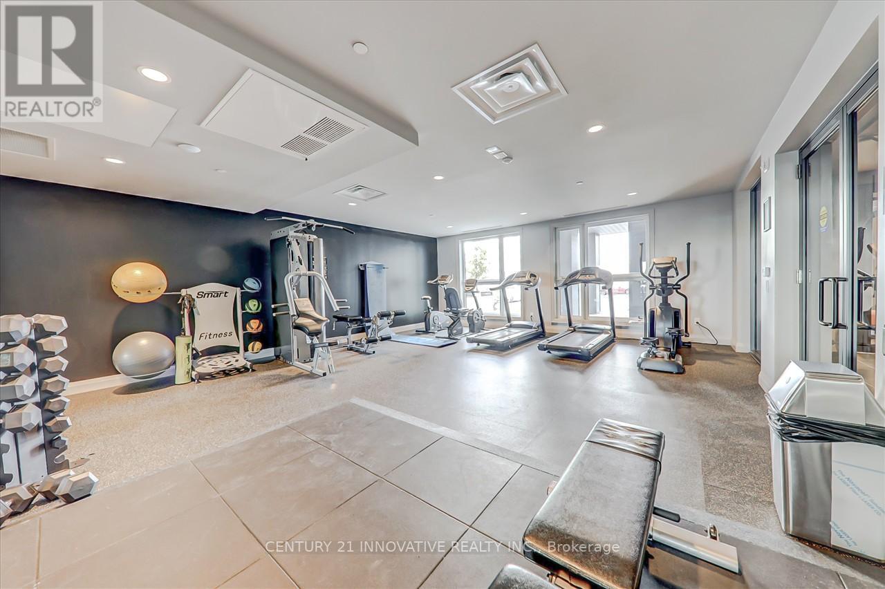 #422 -95 DUNDAS ST W, #422
