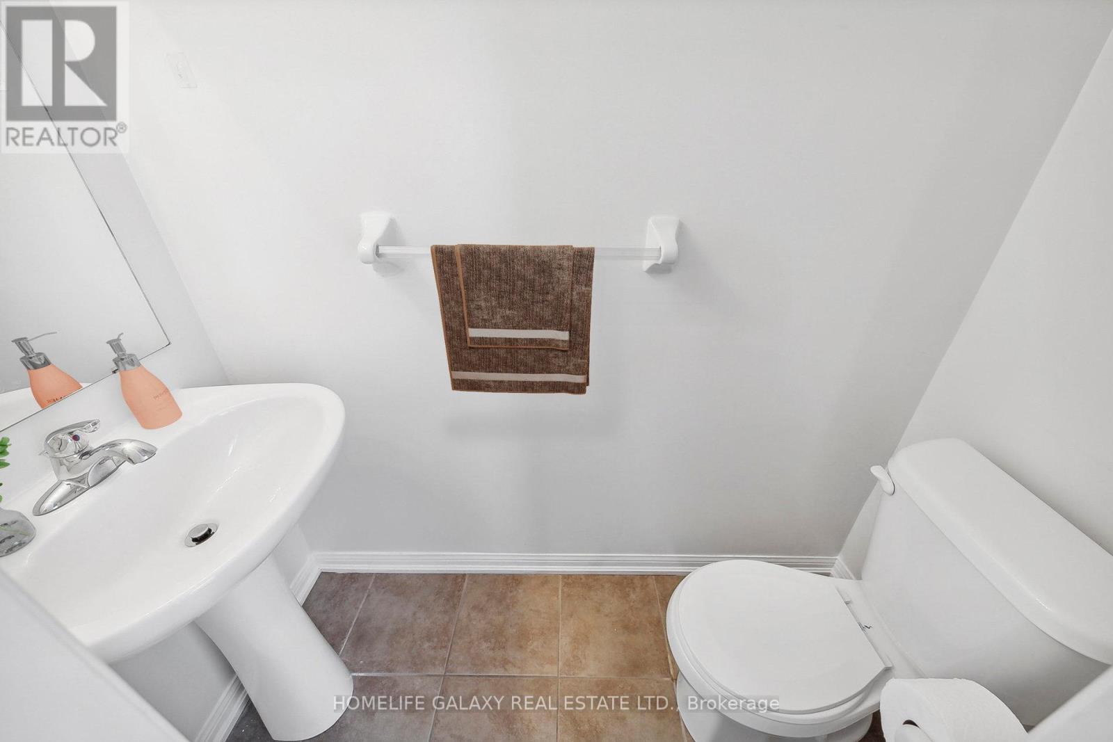 #6 -3100 BOXFORD CRES, #6