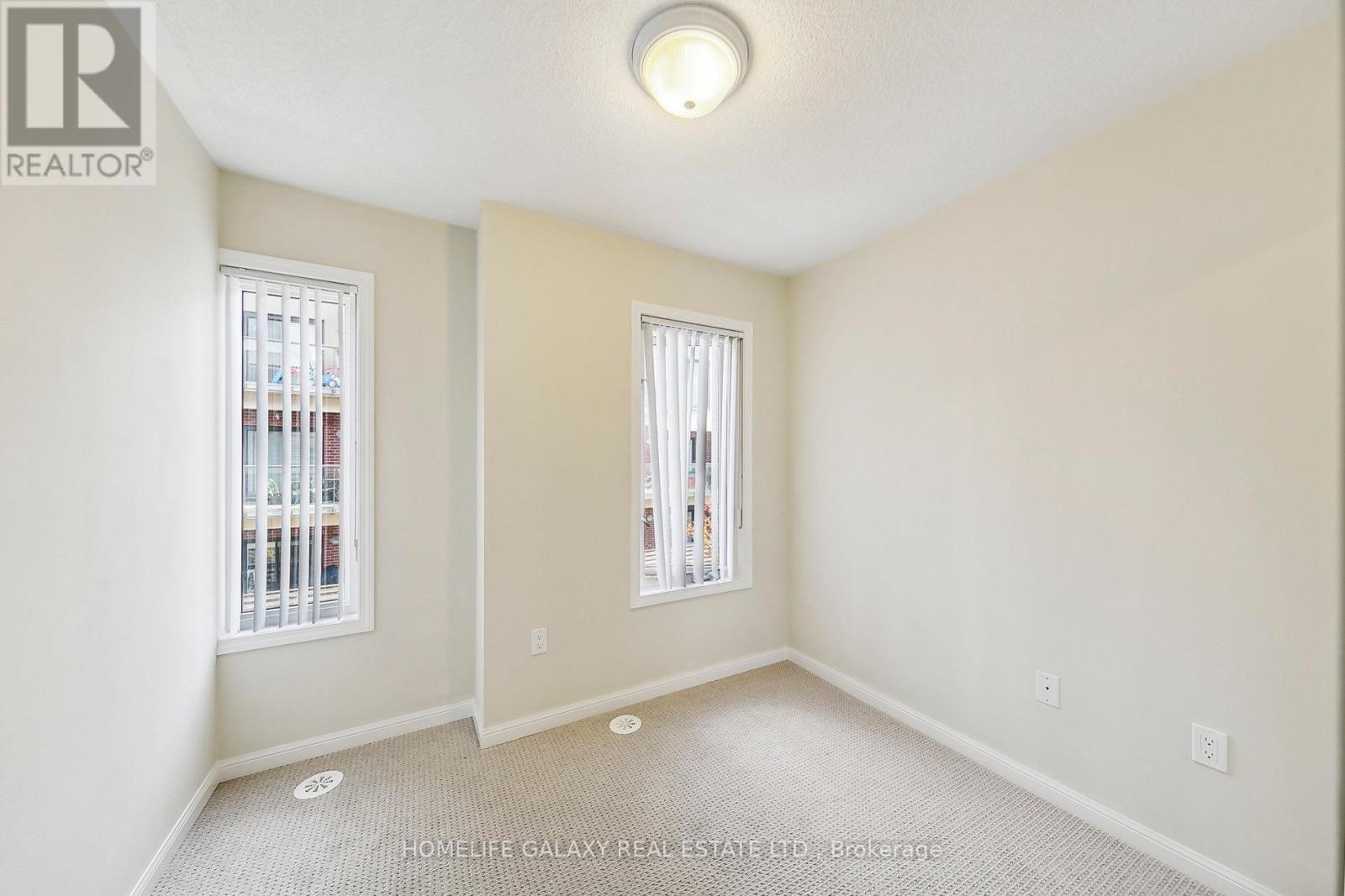 #6 -3100 BOXFORD CRES, #6
