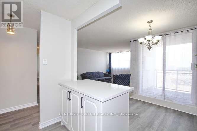 #1501 -2900 BATTLEFORD RD N, #1501
