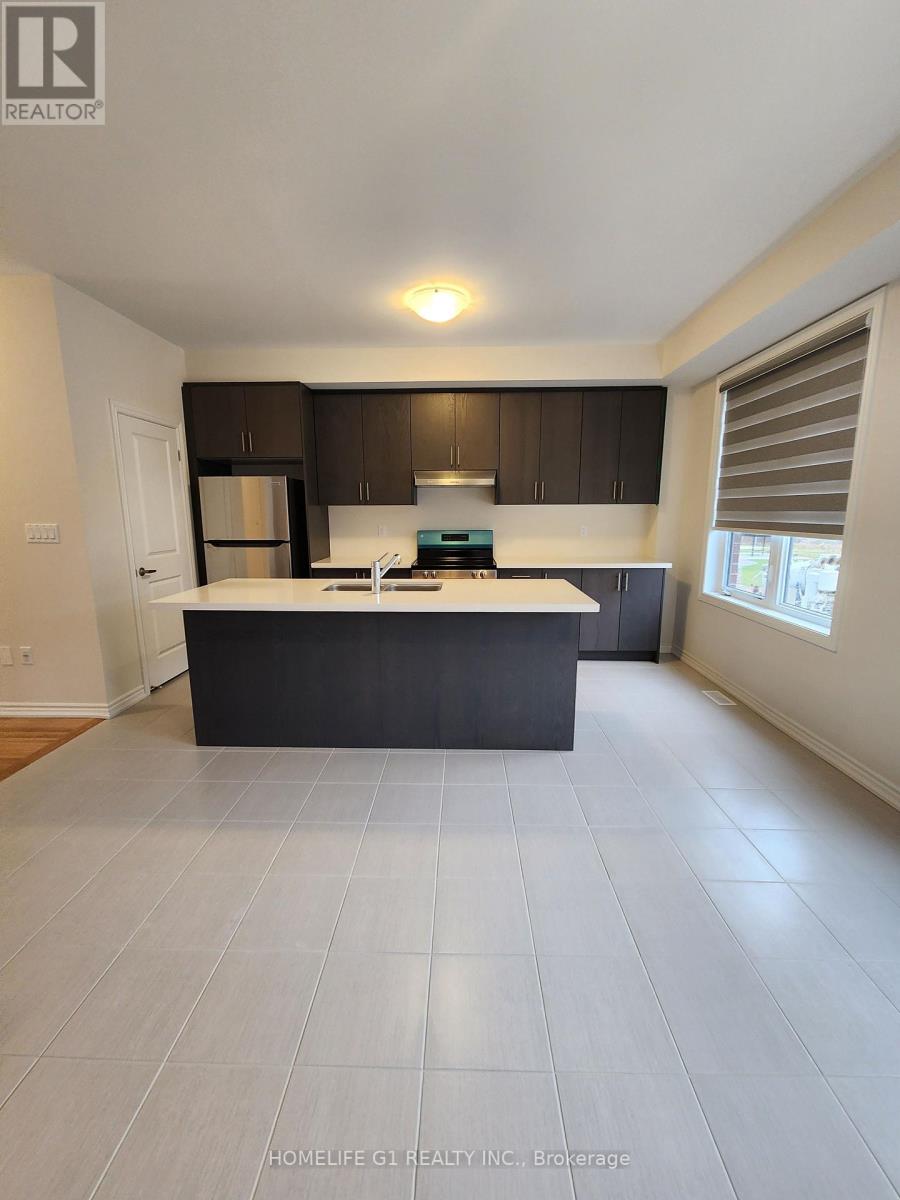 96 HALLIFORD PL