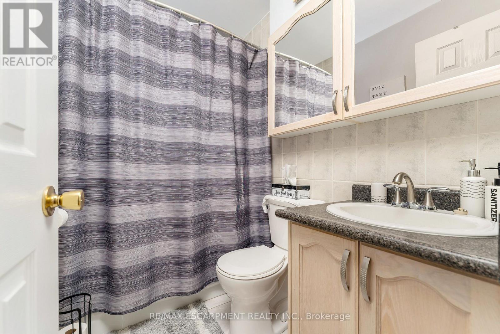 #201 -24 RANSOM ST