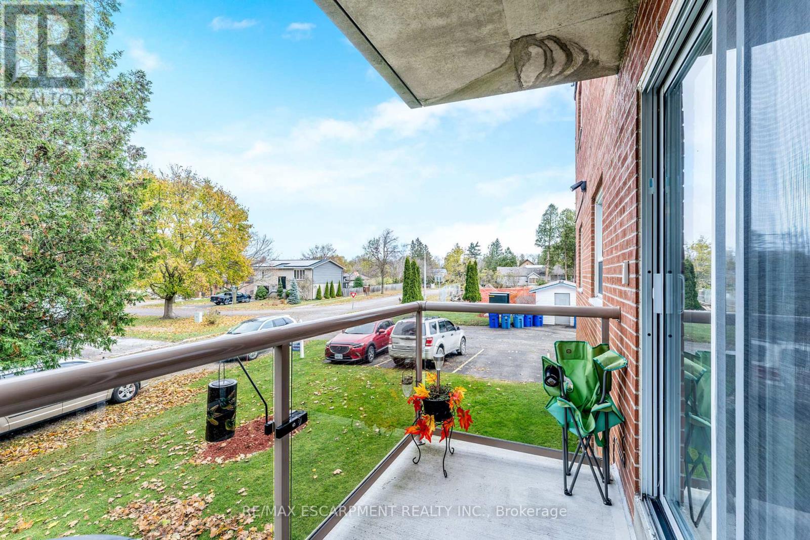 #201 -24 RANSOM ST