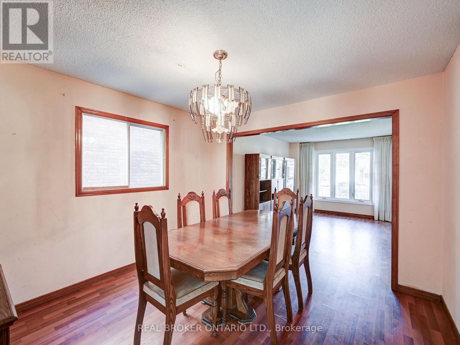 36 ORTONA DR