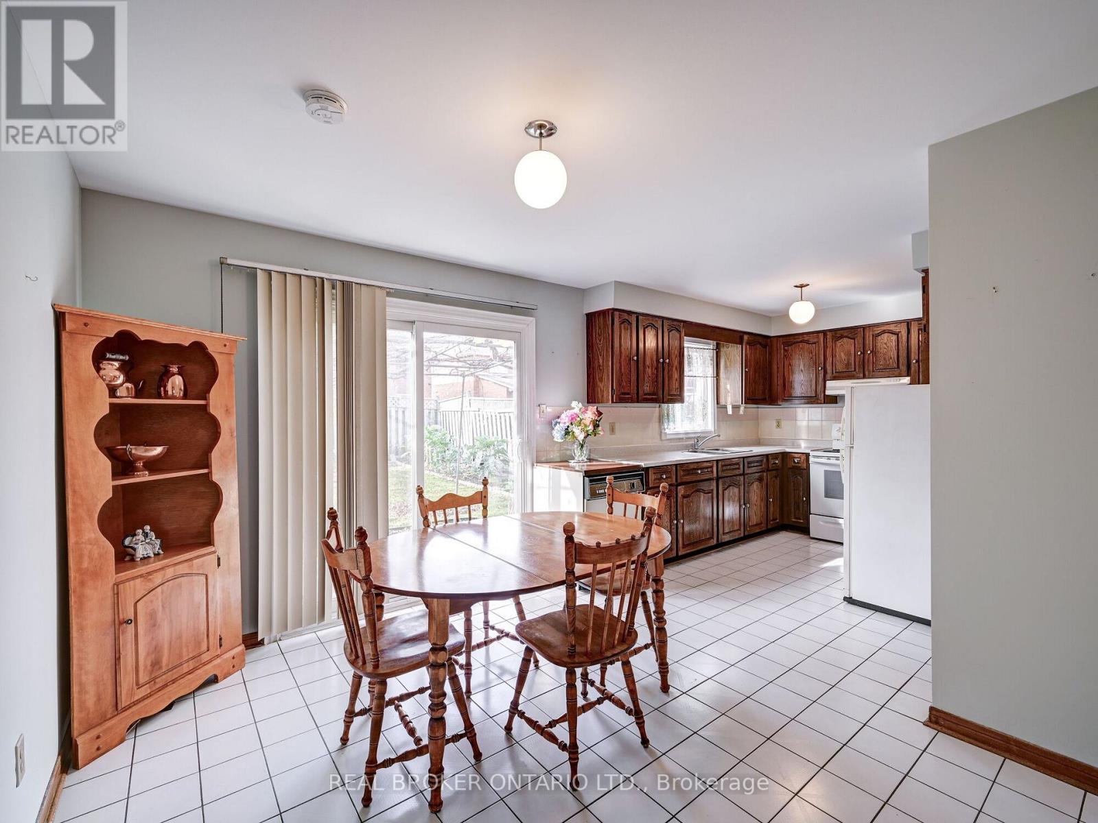 36 ORTONA DR
