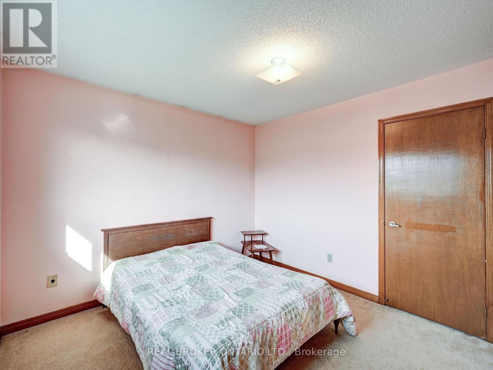 36 ORTONA DR