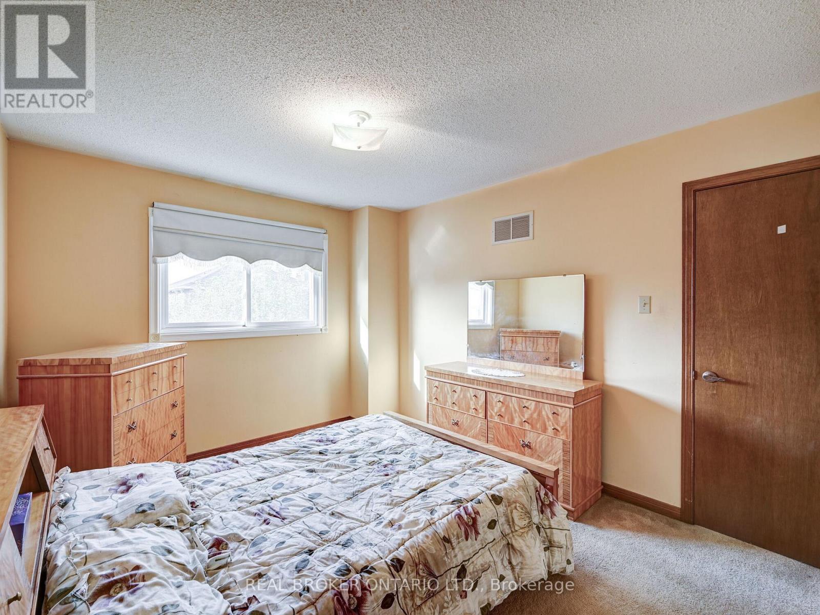 36 ORTONA DR