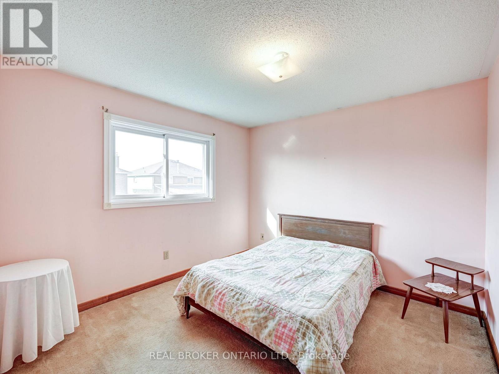 36 ORTONA DR