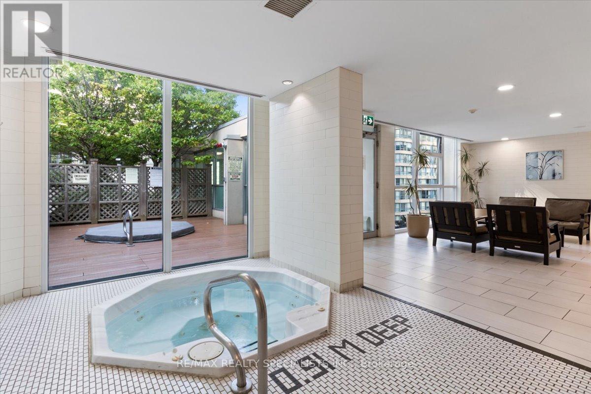 #805 -225 WEBB DR, #805