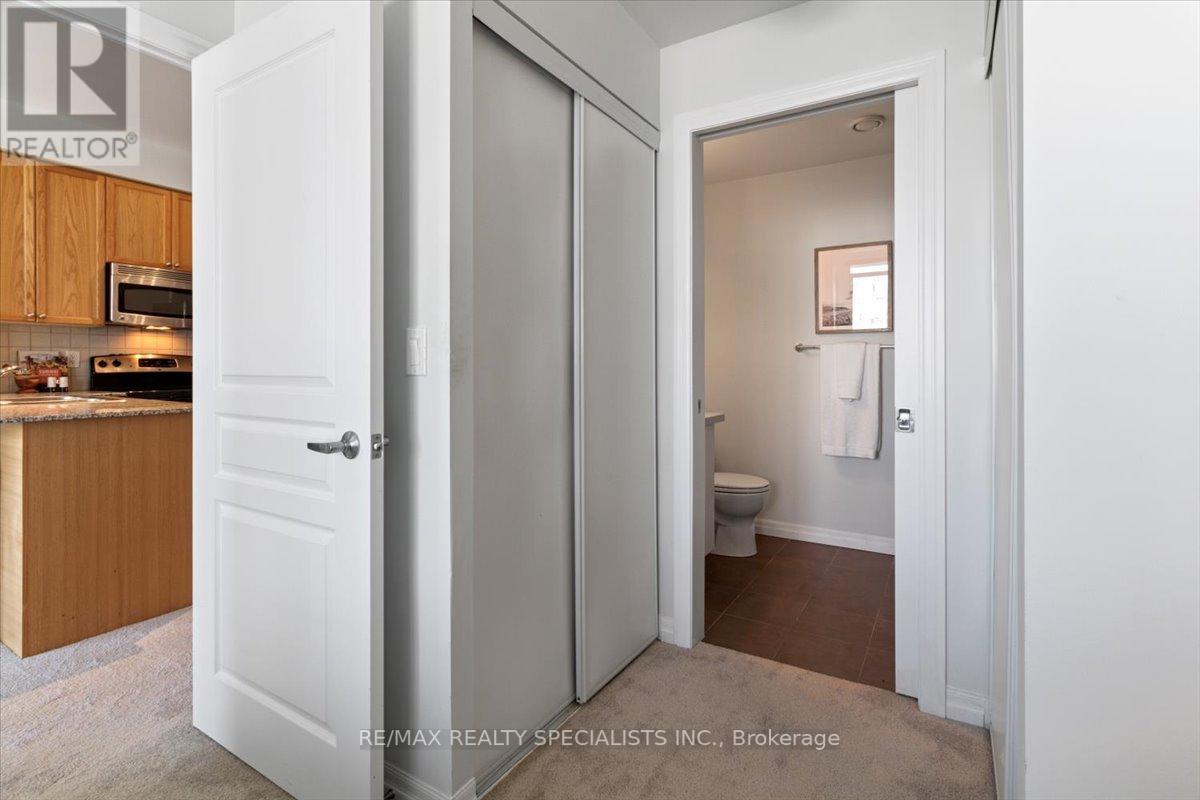 #805 -225 WEBB DR, #805