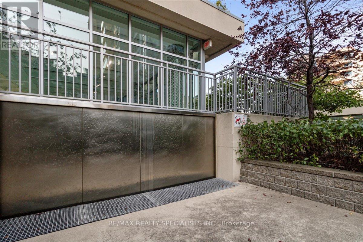 #805 -225 WEBB DR, #805
