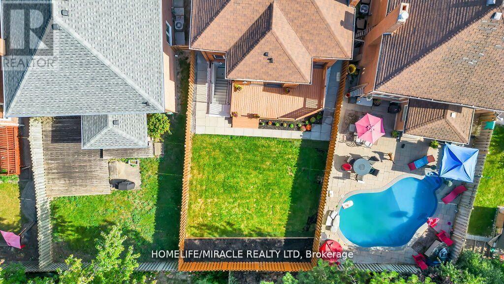 #BSMT -57 LORD SIMCOE DR, #Bsmt