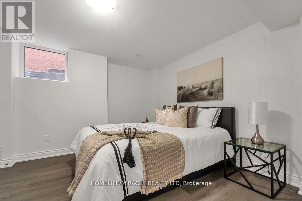 #BSMT -57 LORD SIMCOE DR, #Bsmt