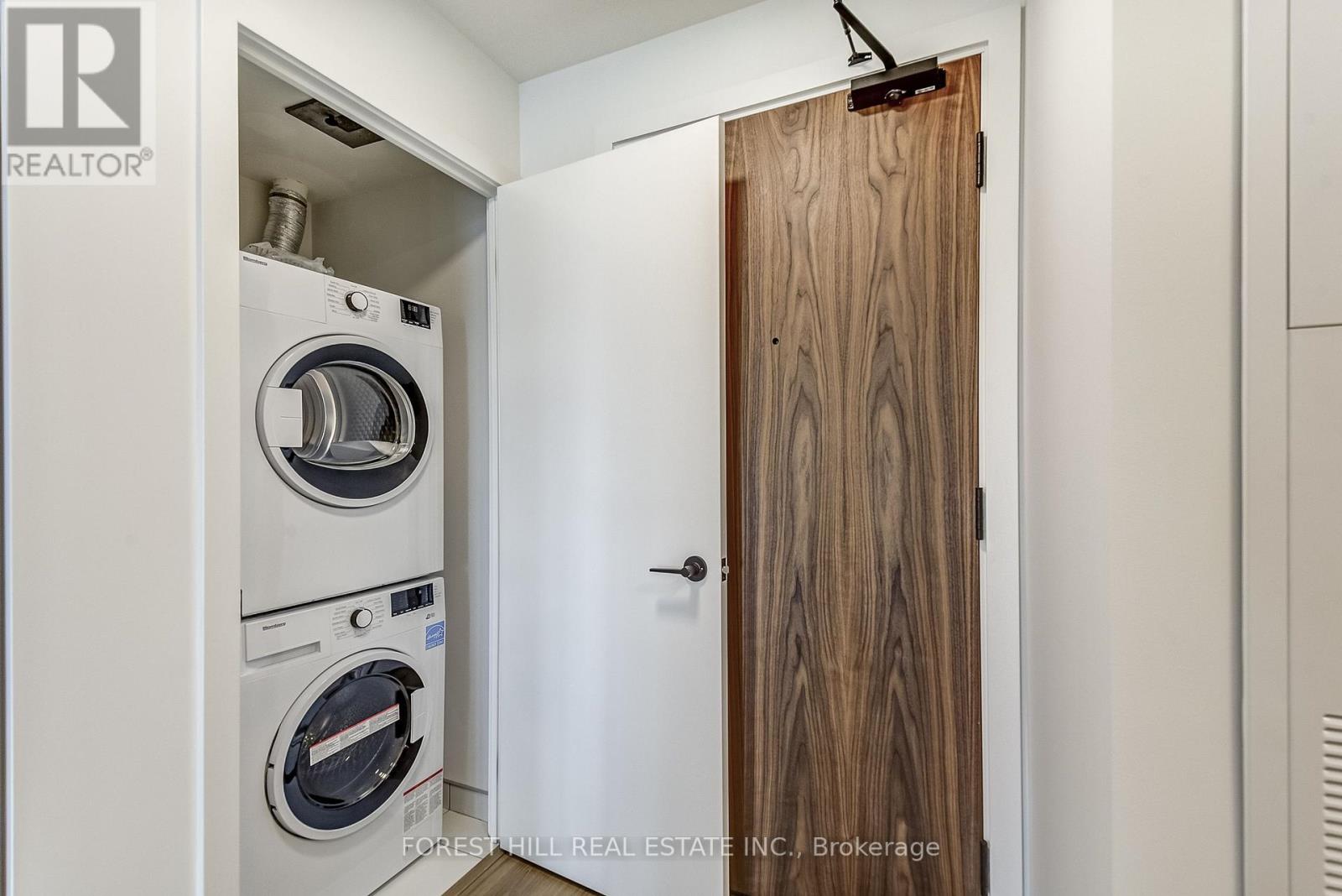 #410 -10 LAGERFELD DR, #410