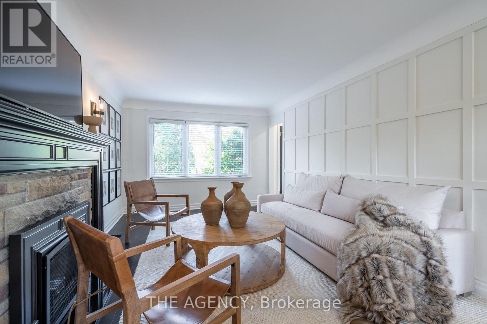 431 PATRICIA DR