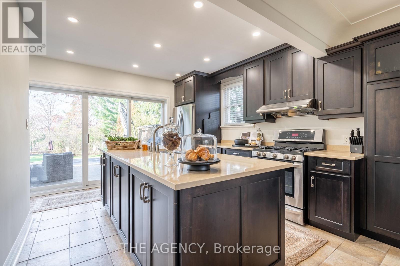 431 PATRICIA DR