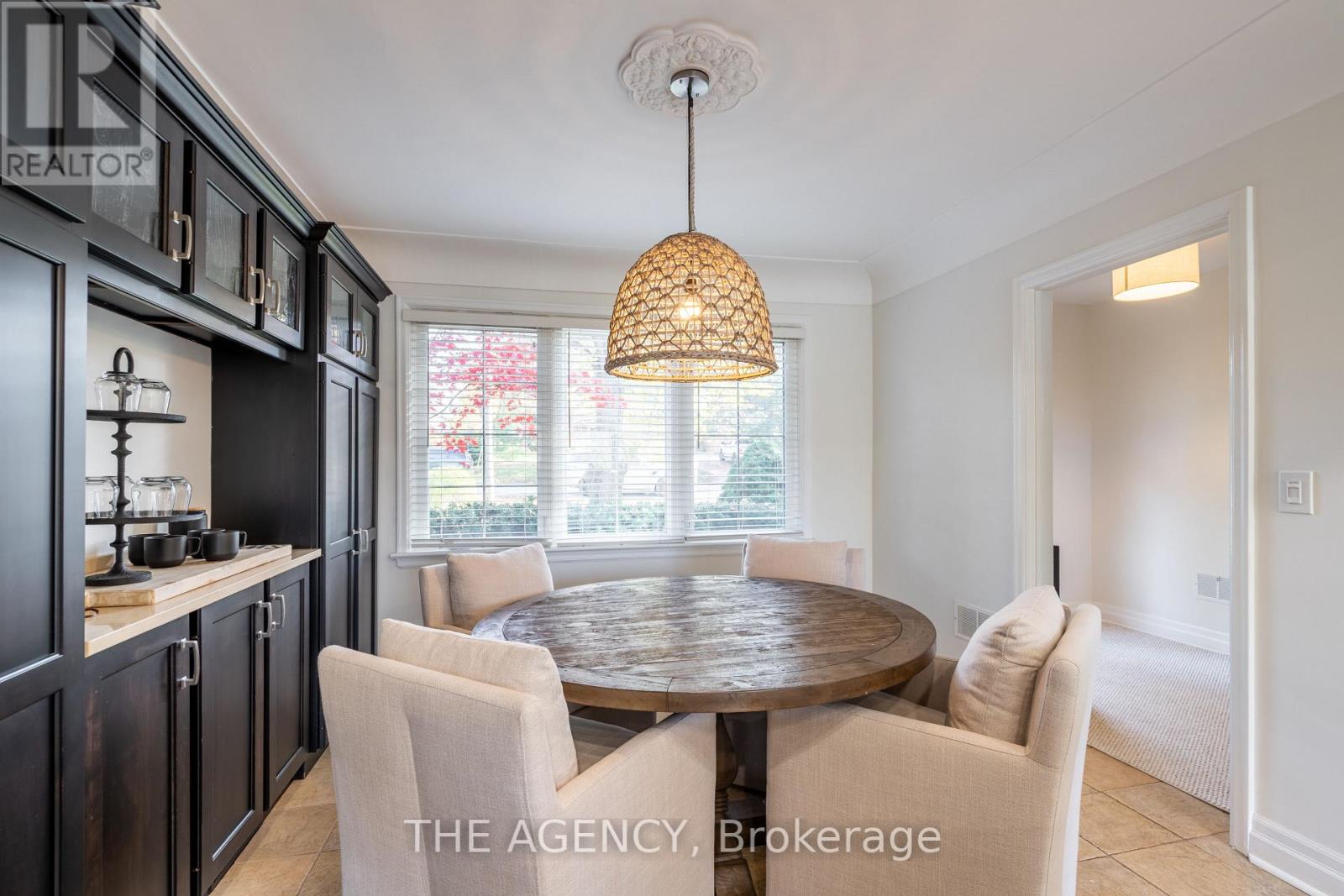 431 PATRICIA DR