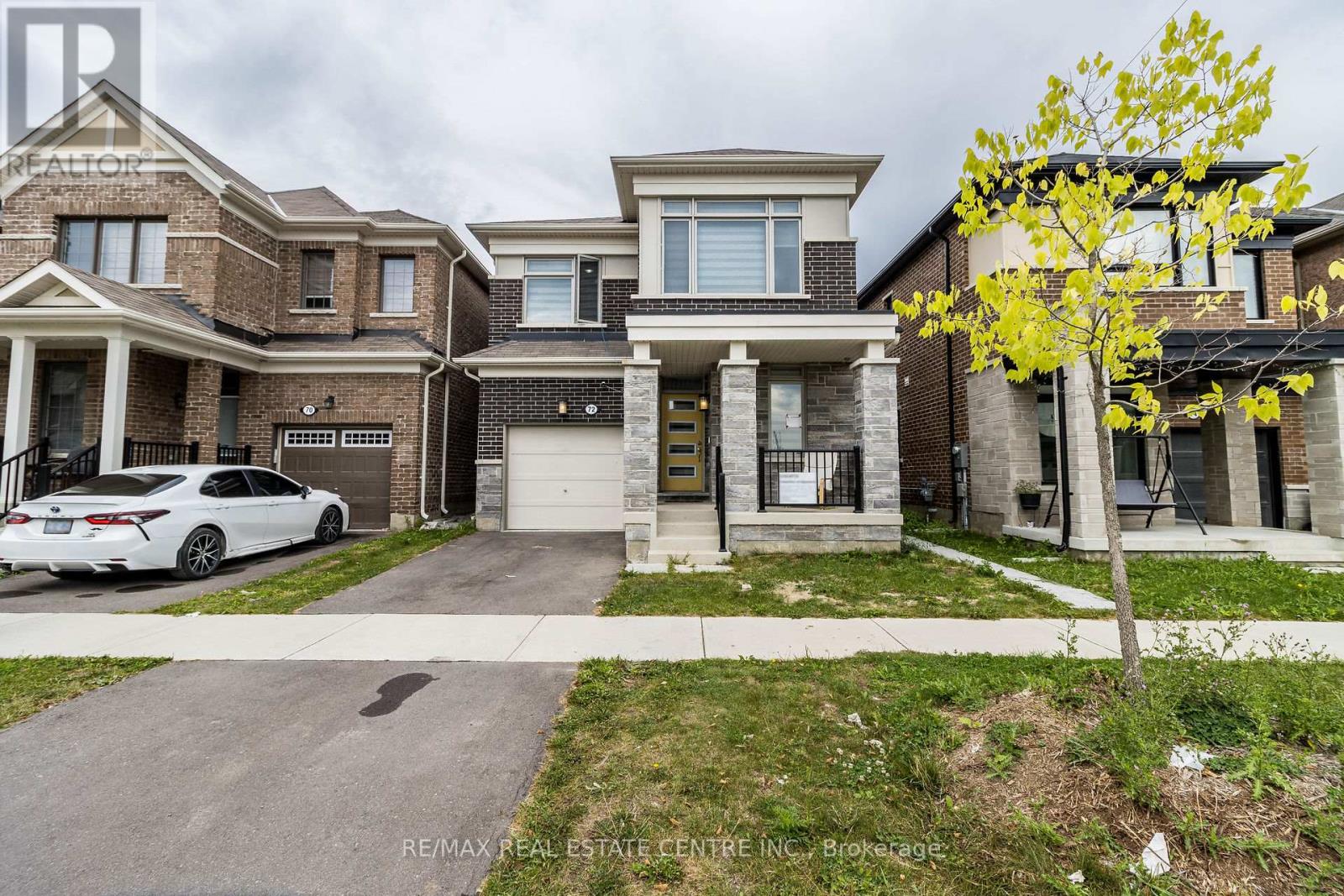 72 CIRCUS CRES