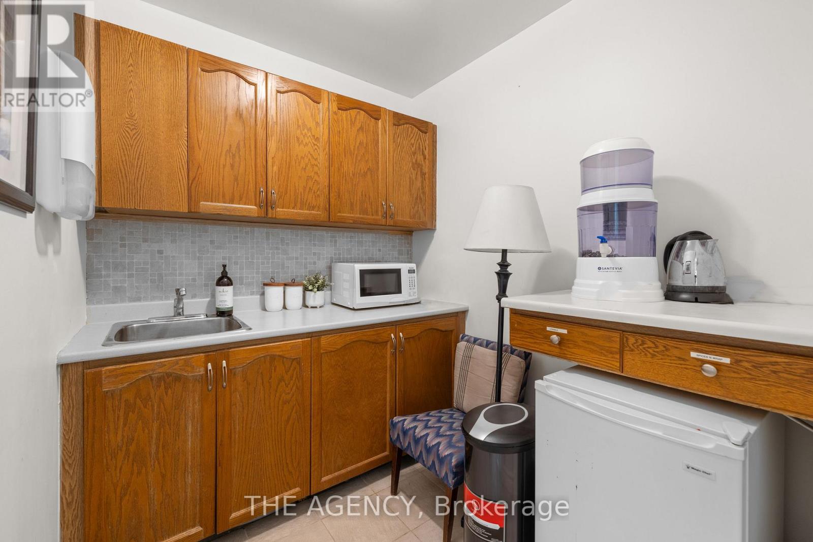 #23 -2861 SHERWOOD HEIGHTS DR, #23
