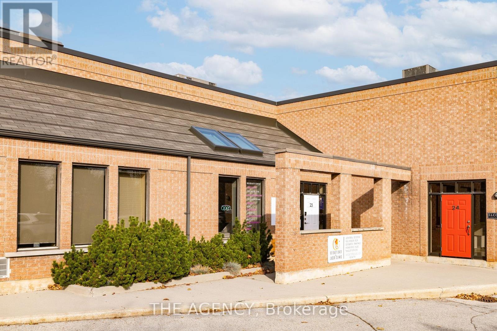 #23 -2861 SHERWOOD HEIGHTS DR, #23