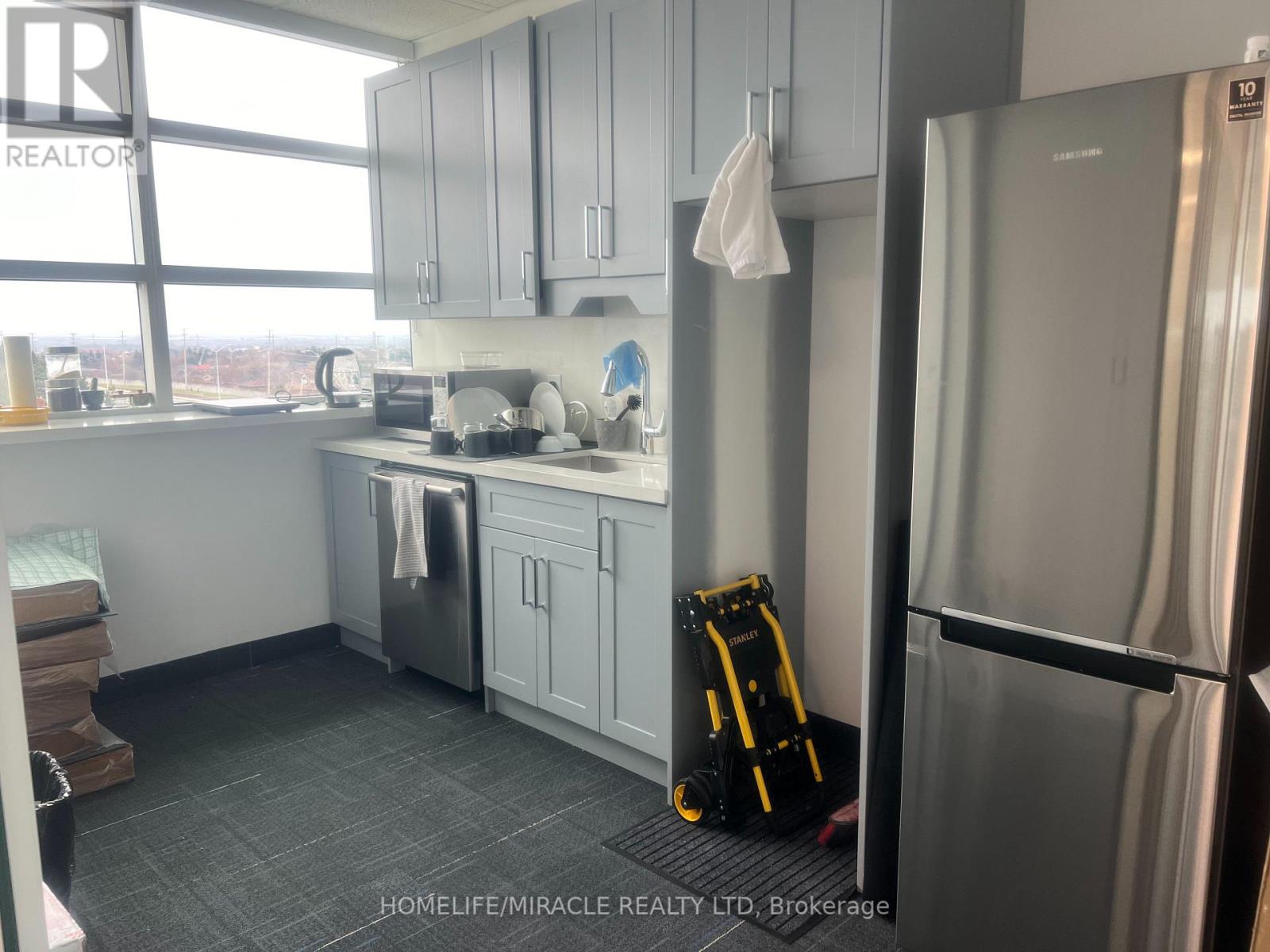 #515 -2250 BOVAIRD DR E, #515