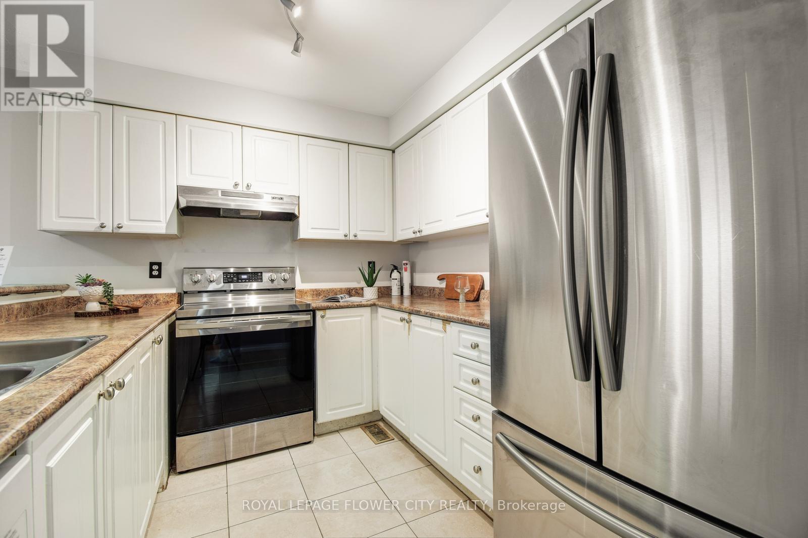 #236 -60 BARONDALE DR, #236