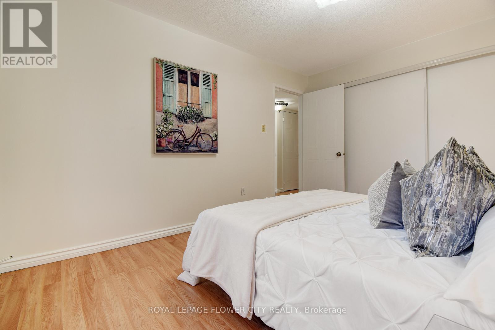 #236 -60 BARONDALE DR, #236