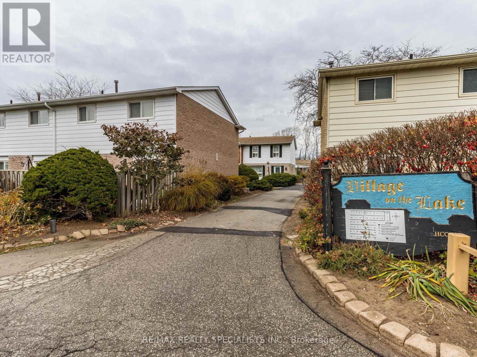 #10 -5475 LAKESHORE RD, #10