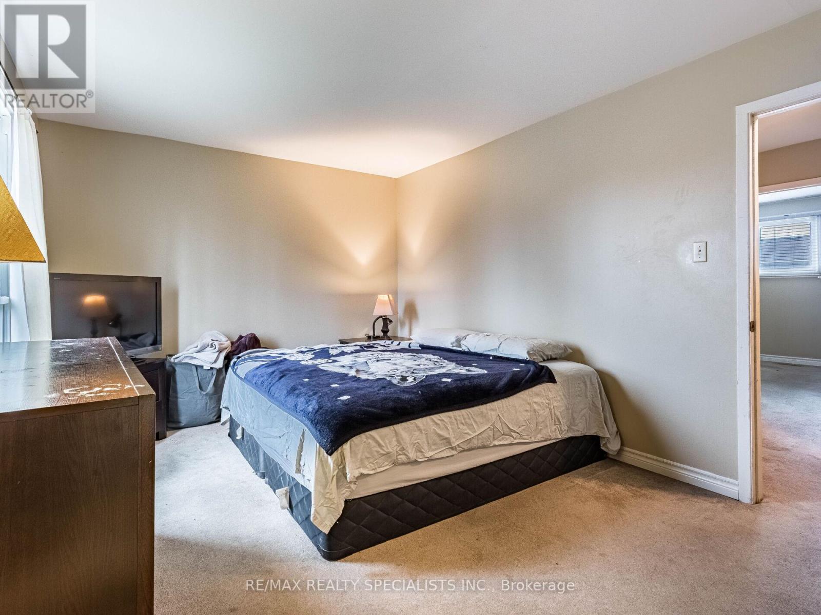 #10 -5475 LAKESHORE RD, #10